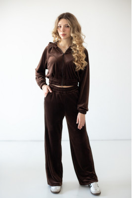 Костюм жіночий